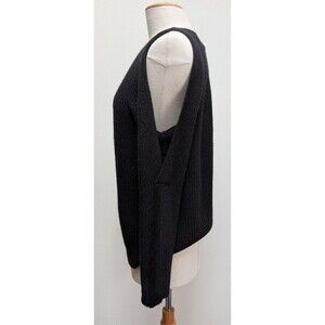 Neiman Marcus Womens Size M Cashmere Black Sweater Long Sleeve Sweater